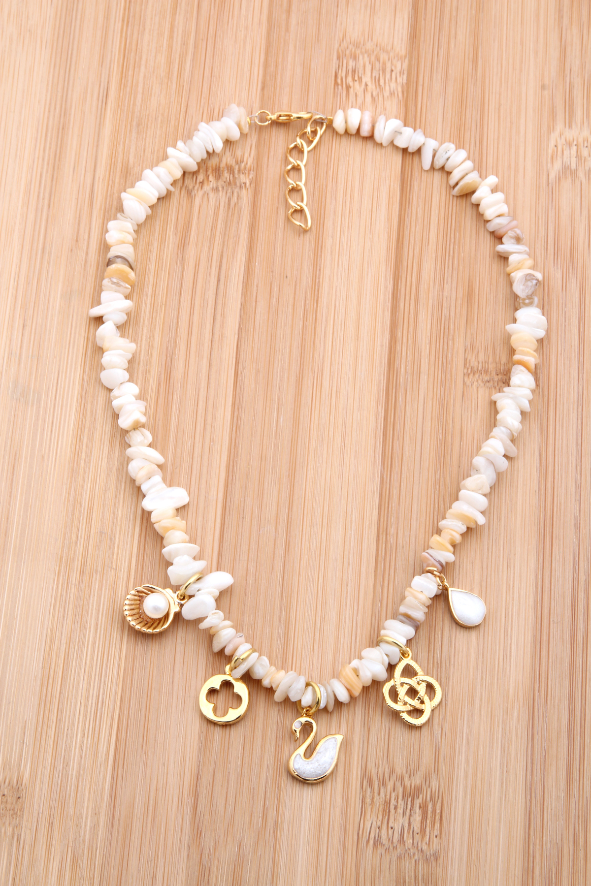 Kuğu Figürlü Doğaltaşlı Charm Kolye