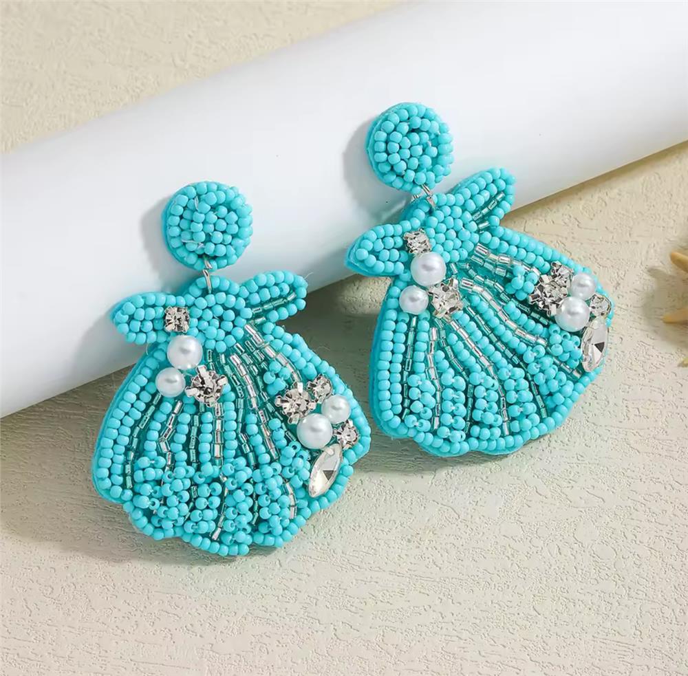 Mavi Boncuk İşlemeli Midye Küpe