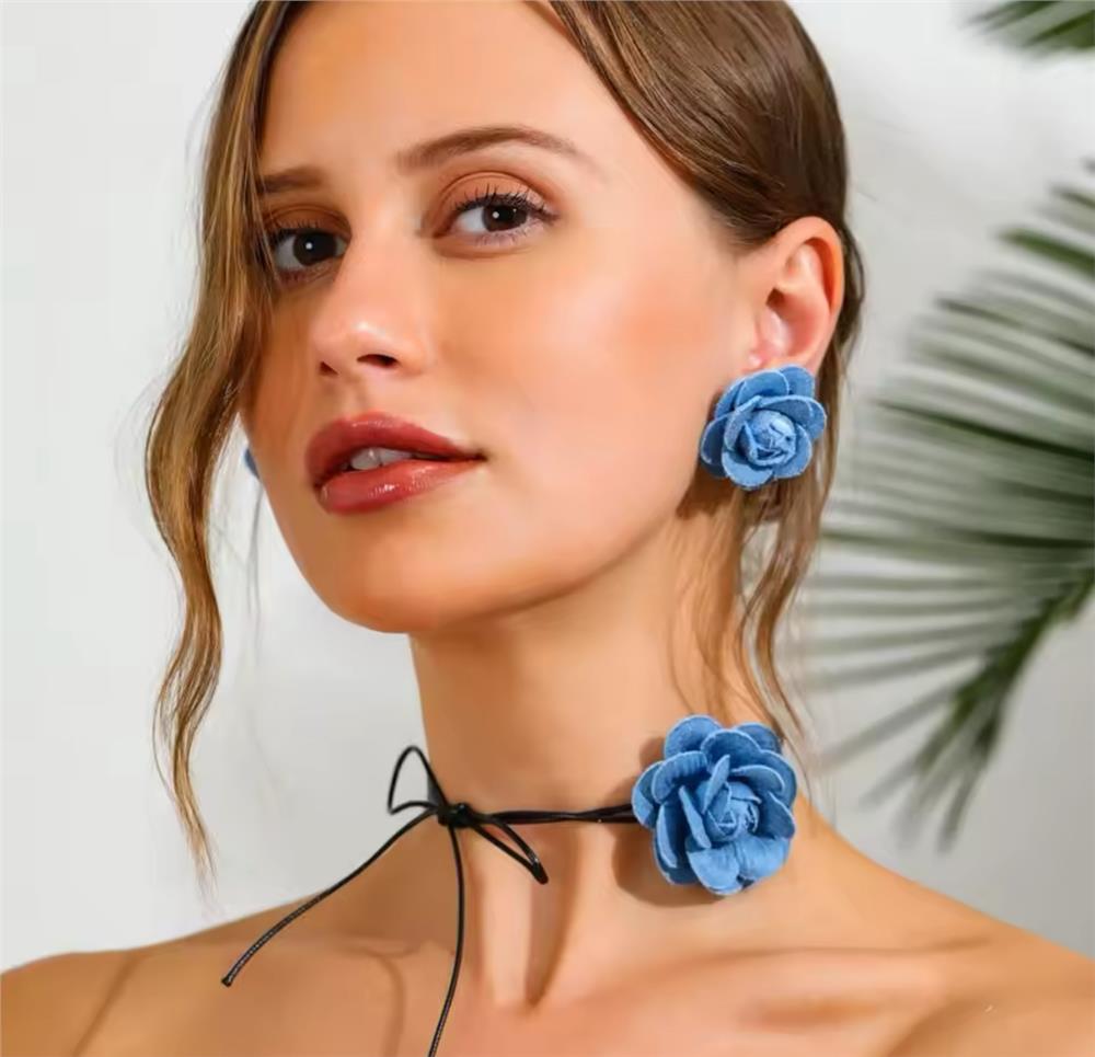 Mavi Jean/Kot Çiçekli Choker Küpe Seti