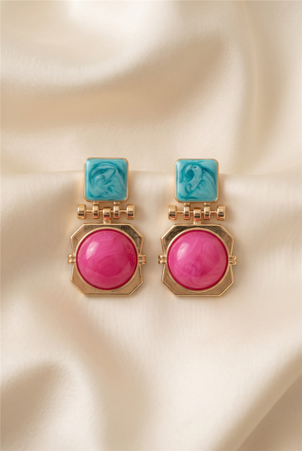 Mavi Kare ve Pembe Yuvarlak Taşlı Gold Küpe