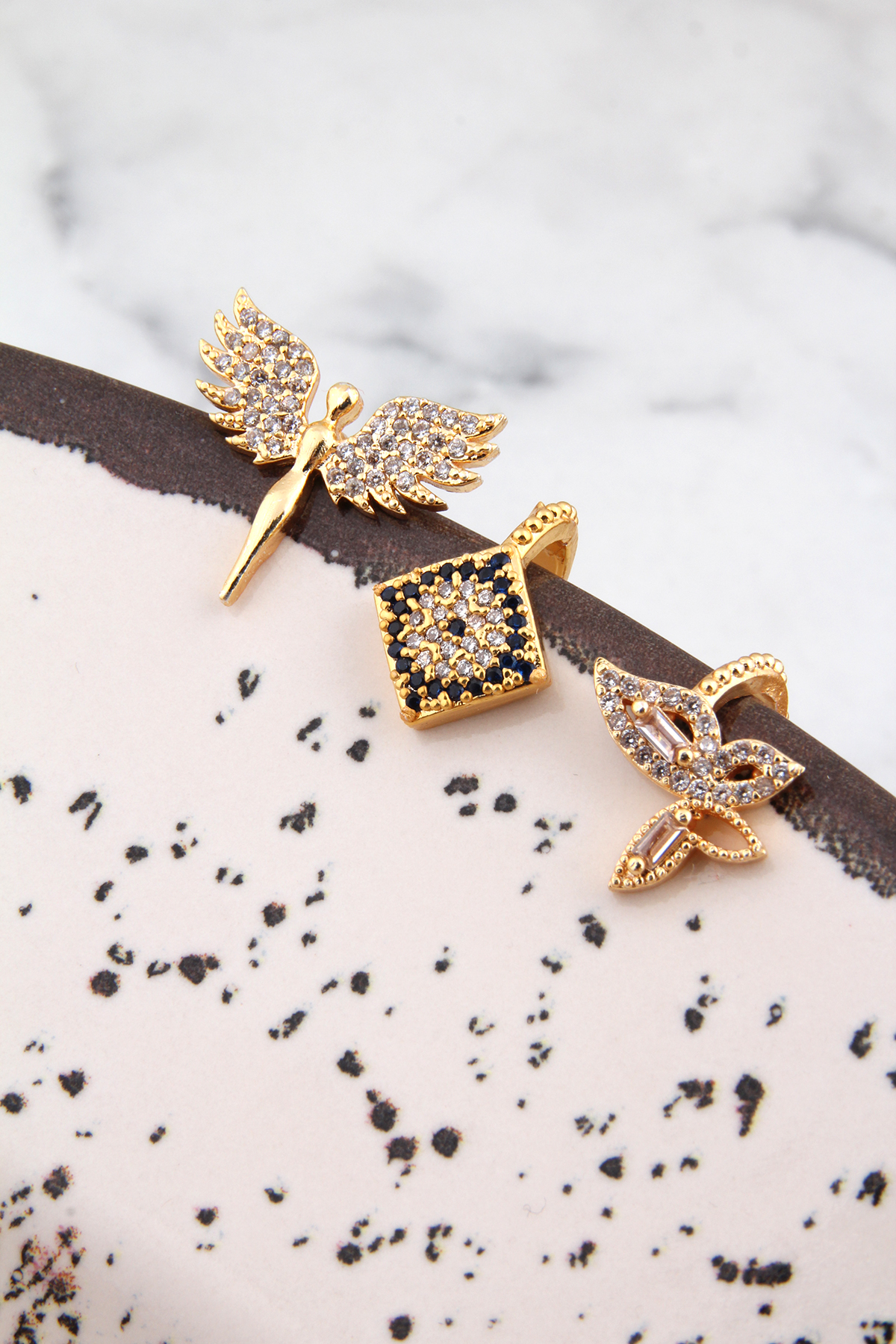Melek Nazar Kelebek Figürlü Üçlü Kıkırdak Küpe- Piercing - Gold Renk