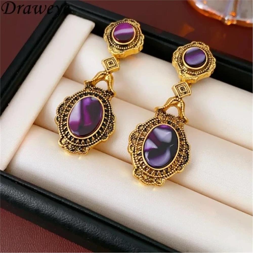 Mor Taşlı Otantik Küpe