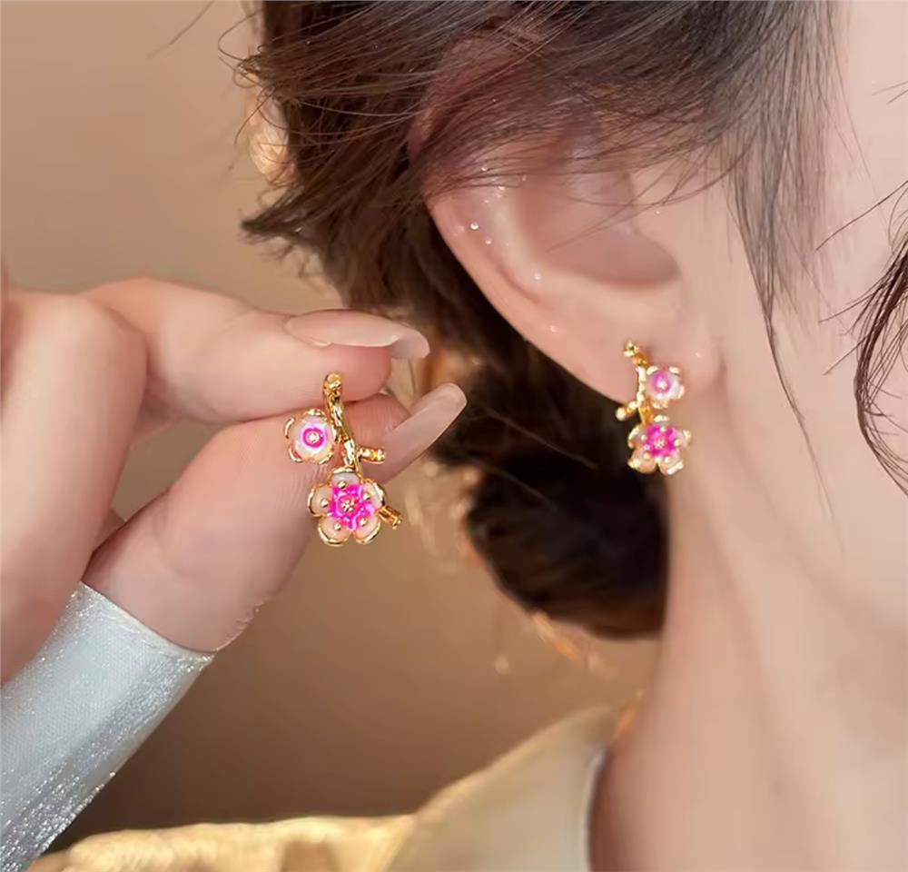 Pembe Çiçekli Dal Küpe