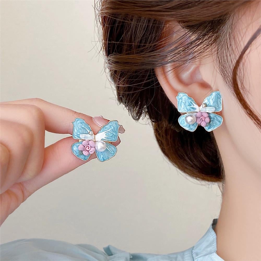 Pembe Çiçekli Mavi Kelebek Küpe