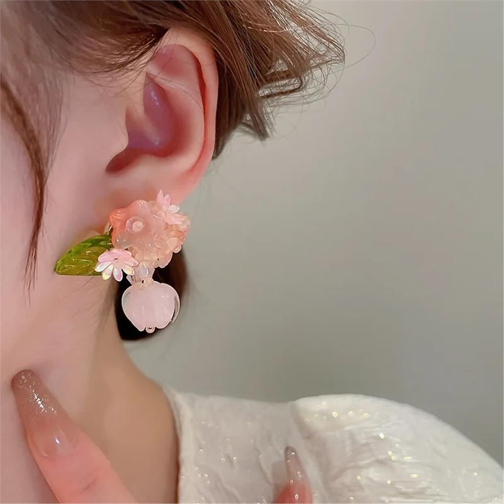 Pembe Çiçekli Tasarım Küpe