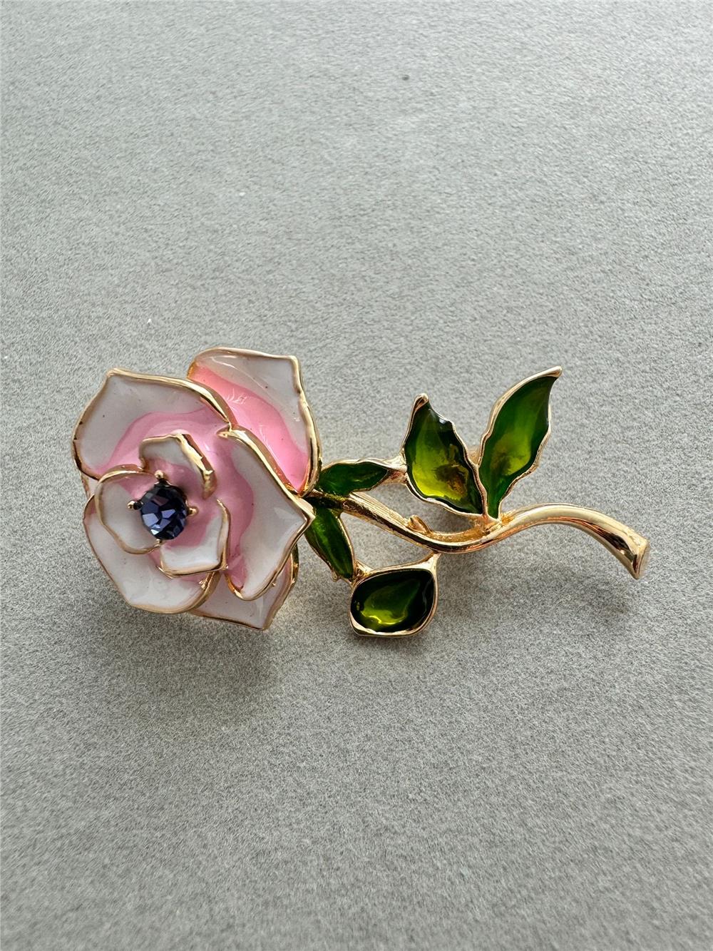 Pembe Gül Broş