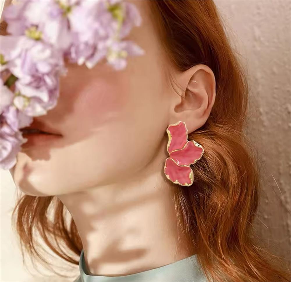 Pembe Mineli Yaprak Küpe