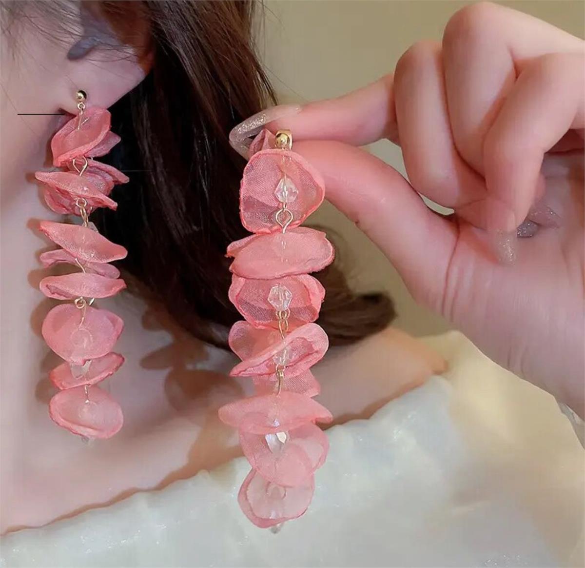 Pembe Organze Kumaş Çiçekli Tasarım Küpe