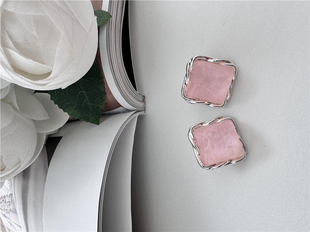 Pembe Taşlı Kare Silver Küpe