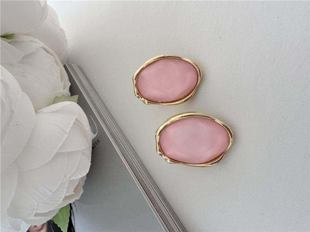 Pembe Taşlı Oval Küpe