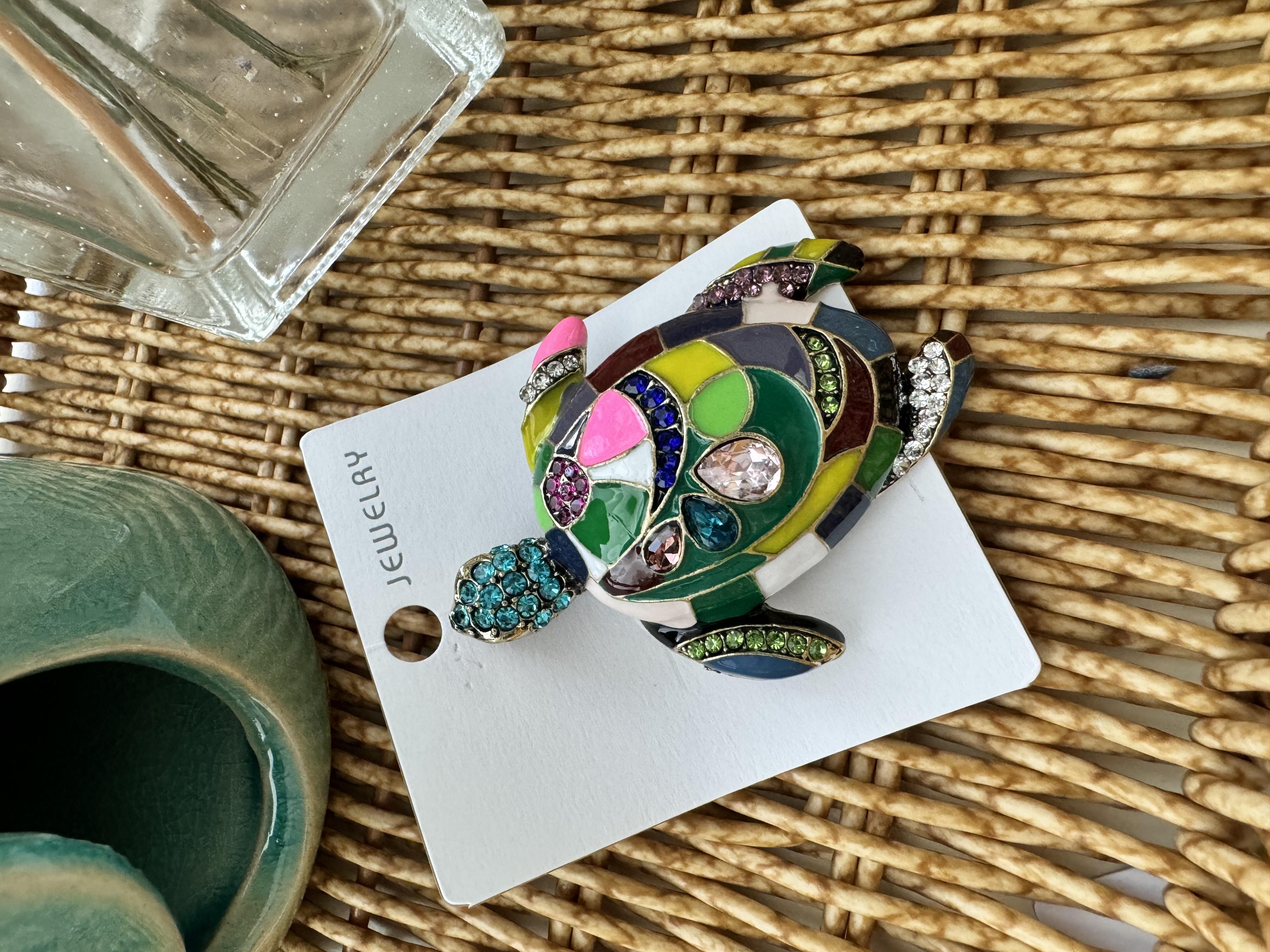 Renkli Caretta Broş