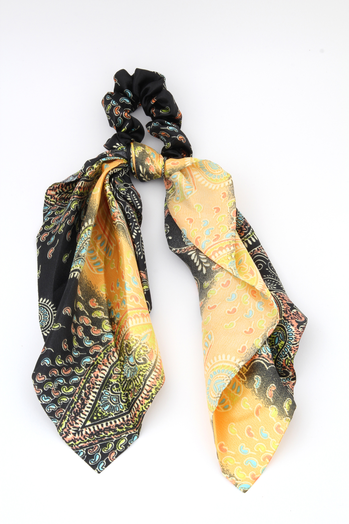 Sarı Şal Desenli Scrunchie Fular Toka