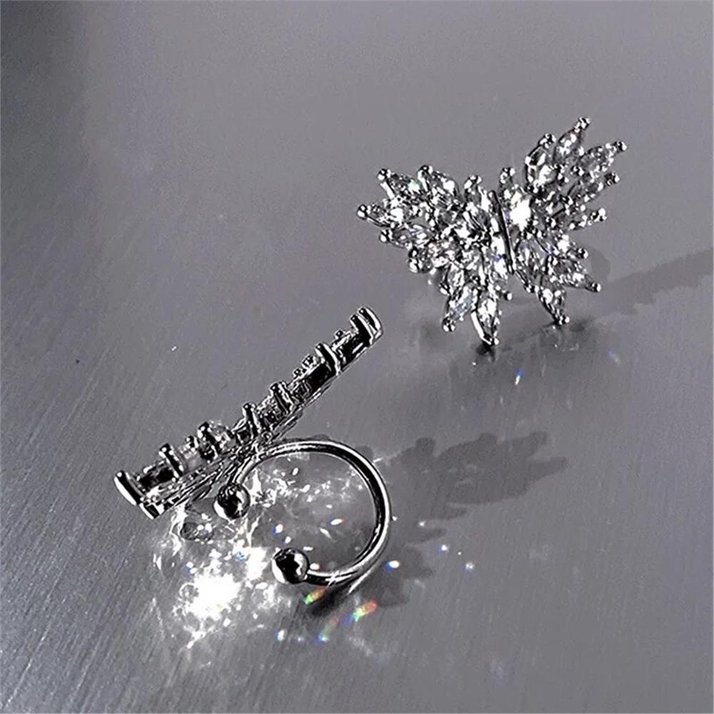 Silver Kristalli Kelebek Kulak Aksesuarı