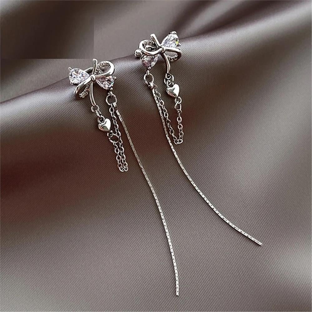 Silver Kristalli Zincirli Fiyonk Küpe