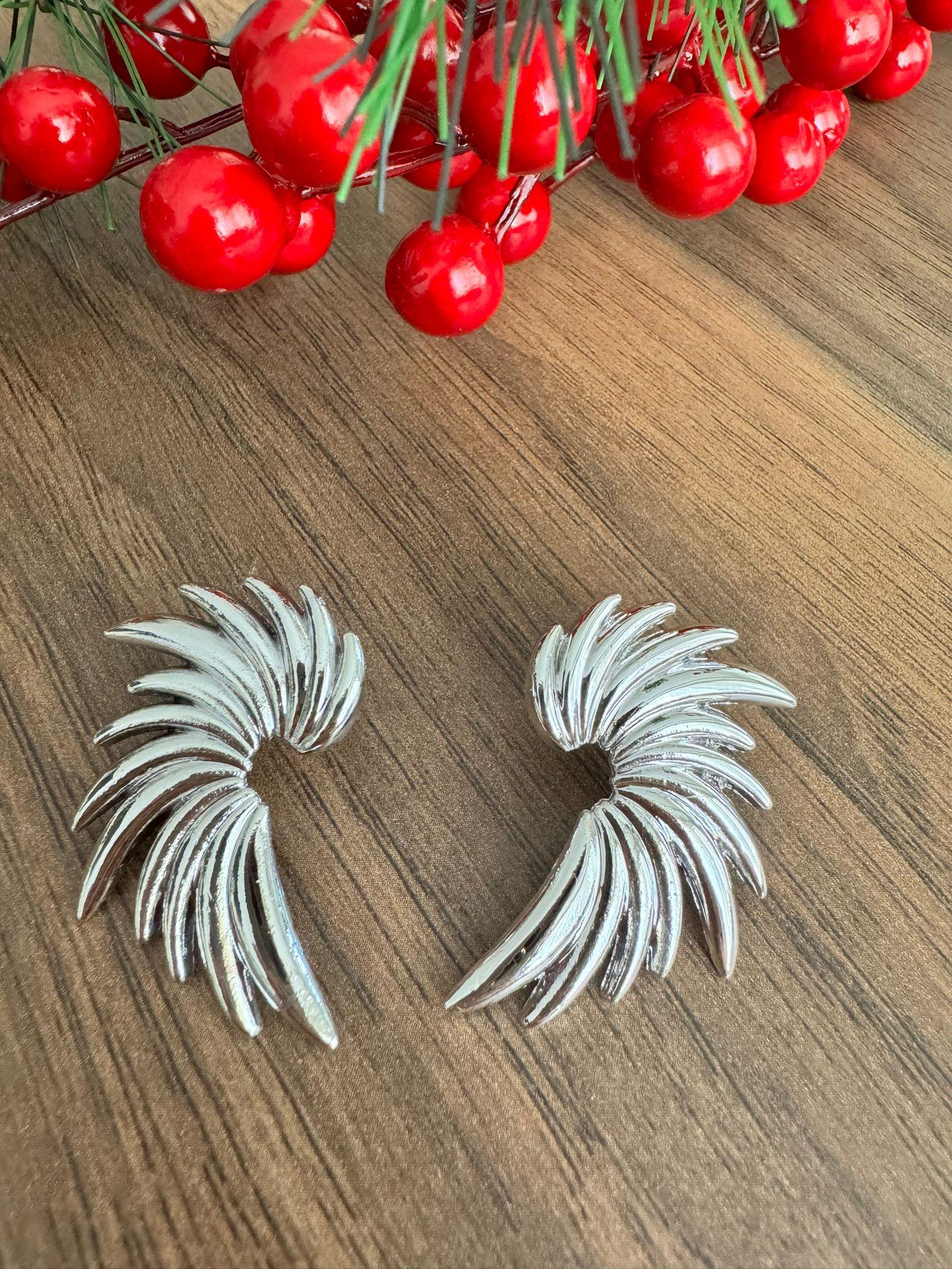 Silver Saçaklı Kıvrık Küpe