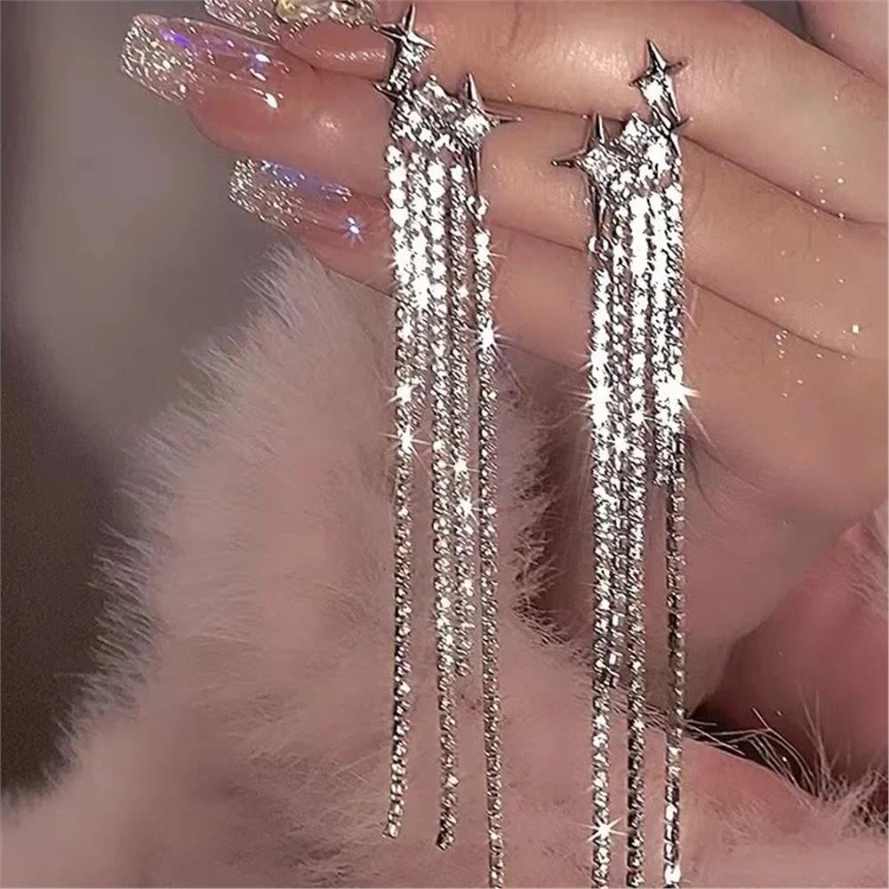 Silver Taş Sallantılı Kuzey Yıldızları Küpe