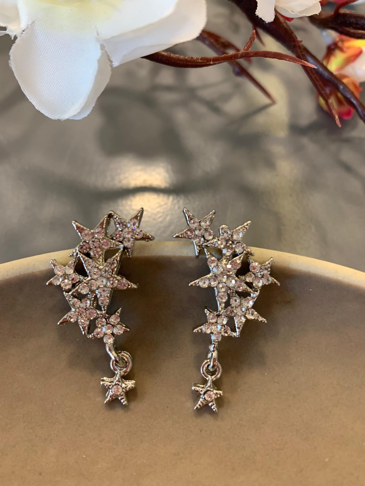 Silver Taşlı Yıldızlar Küpe