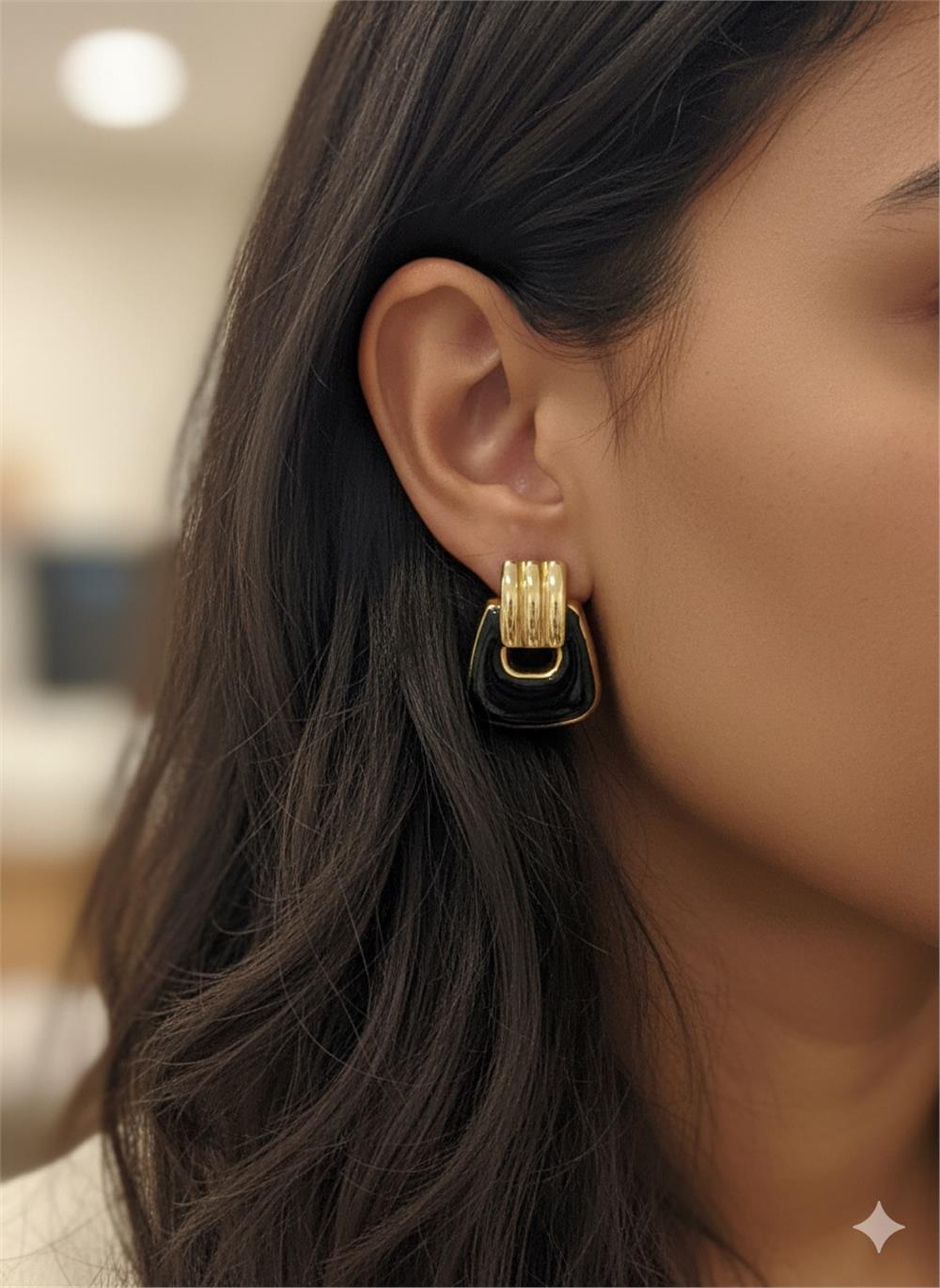 Siyah Gold Çelik Küpe