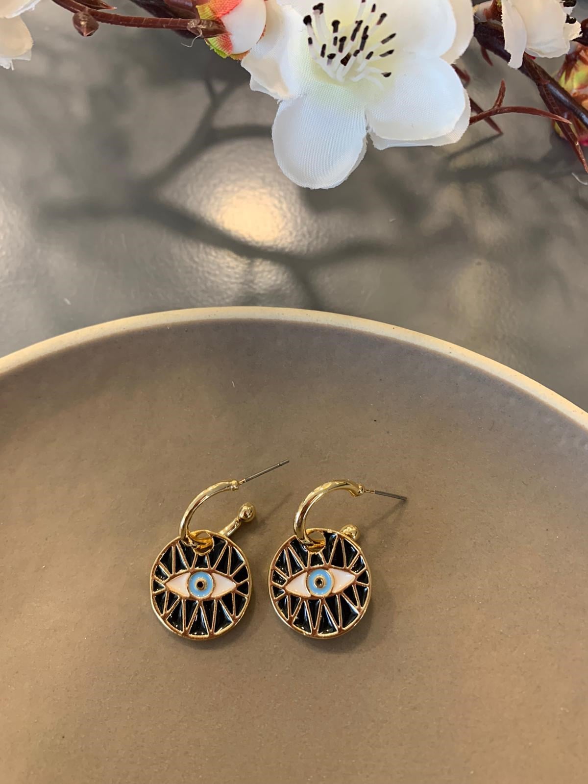 Siyah Gözlü Halka Küpe