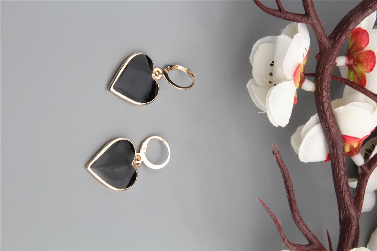 Siyah Kalp Halka Küpe