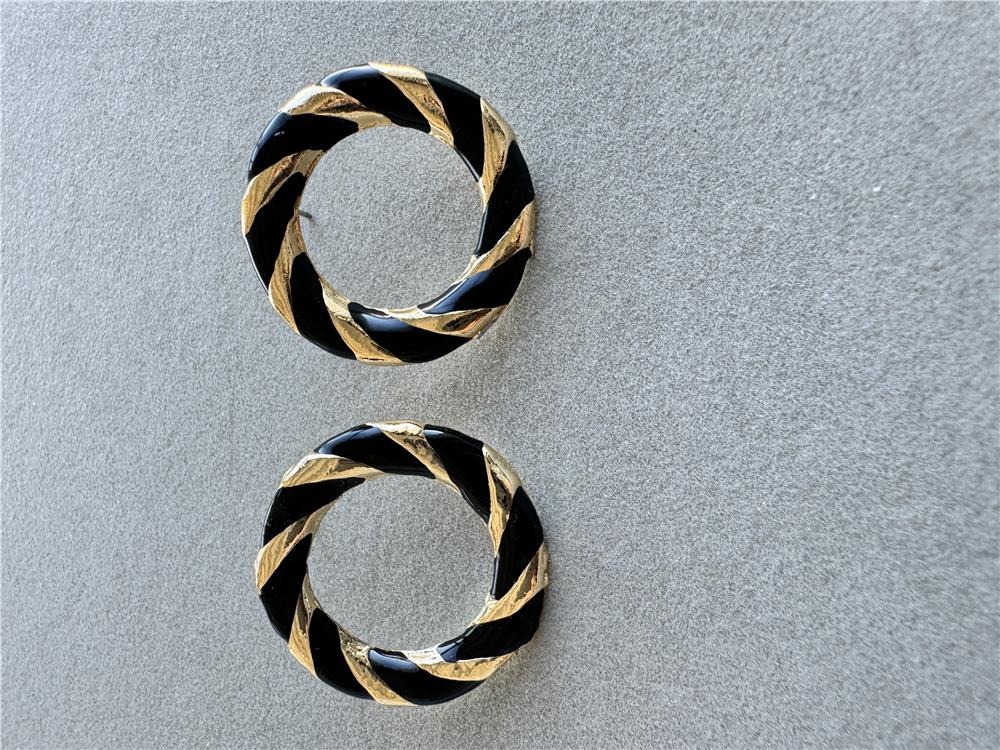 Siyah Mineli Daire Küpe