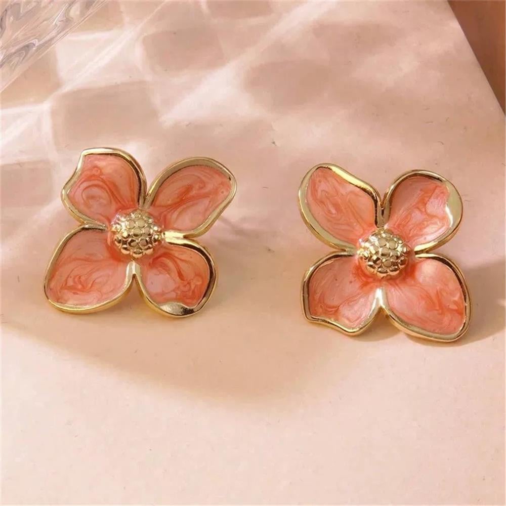 Somon Pembe Çelik Çiçek Küpe