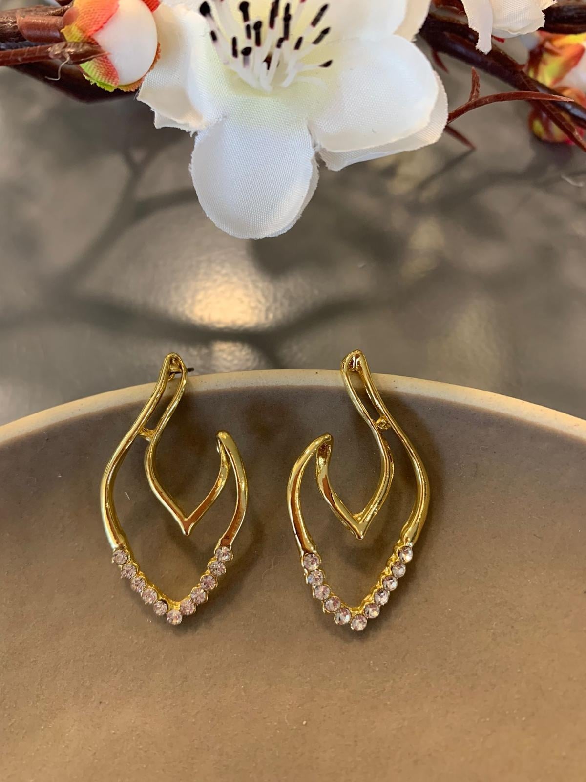 Taşlı Gold Küpe