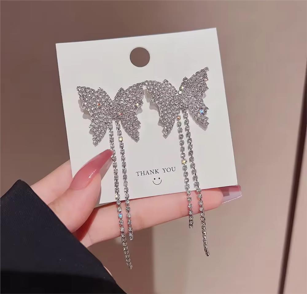 Taşlı Silver Kelebek Uzun Küpe