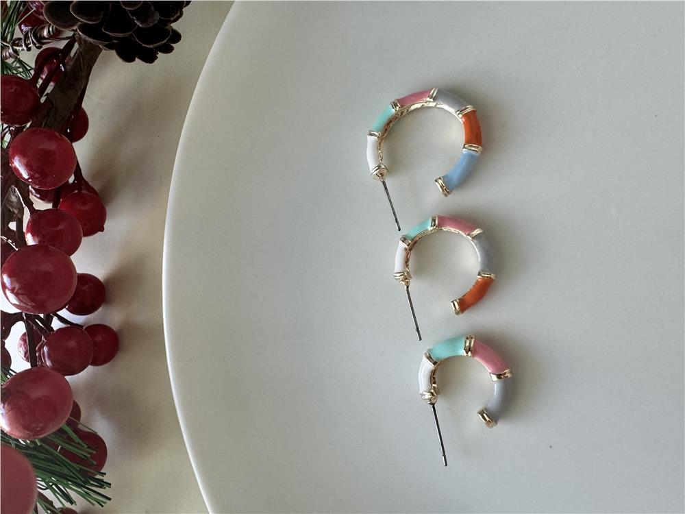 Üçlü Pastel Mineli Halka Küpe