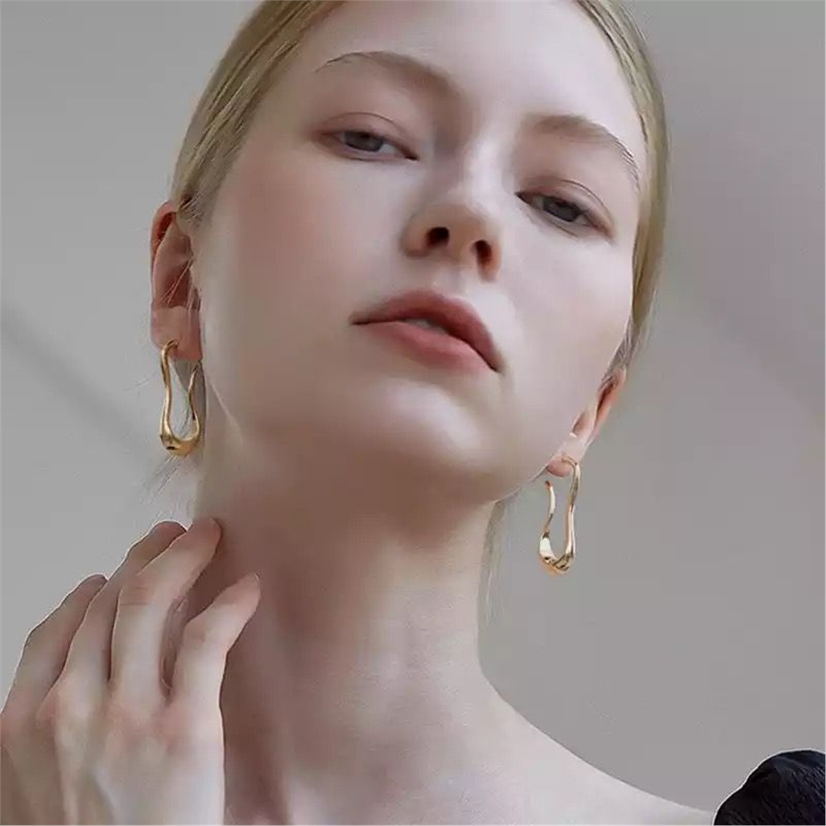 Uzun Tasarım Halka Küpe