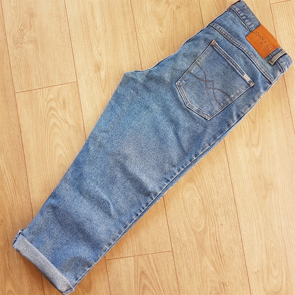 John F. Gee Vintage unisex 90s collection denim jeans