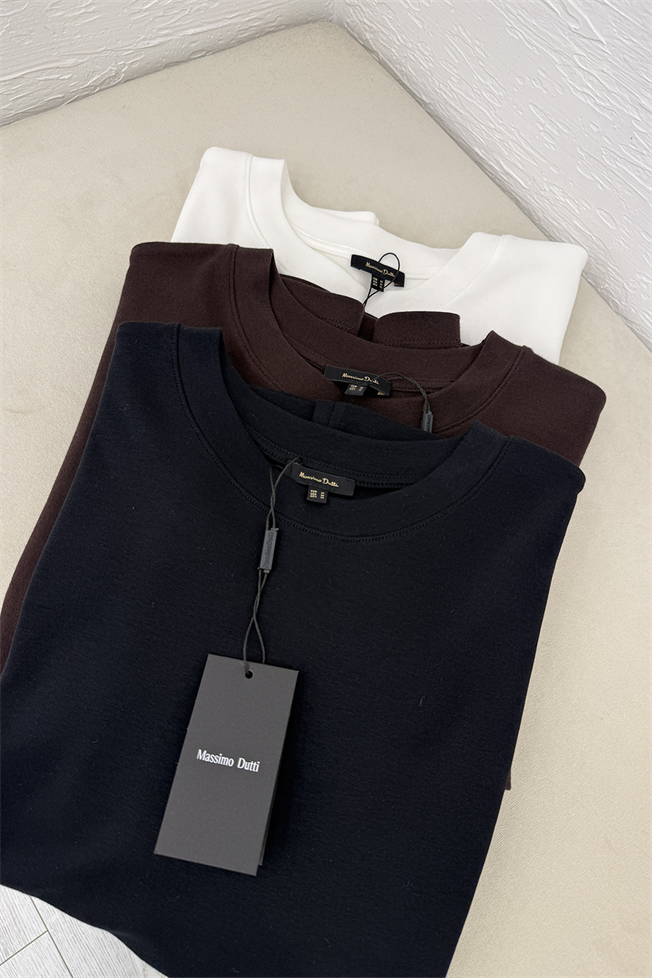 Beyaz Bisiklet Yaka Oversize Tshirt 3387