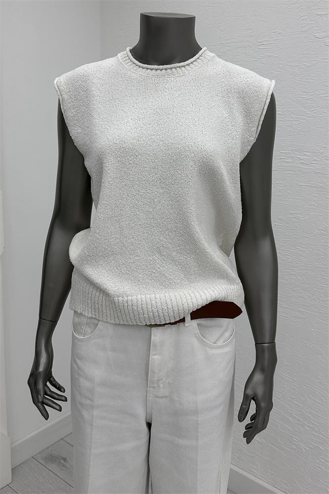 Beyaz Bisiklet Yaka Sıfır Kol Triko 3582