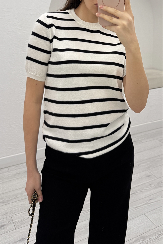 Beyaz Çizgili Triko 4562