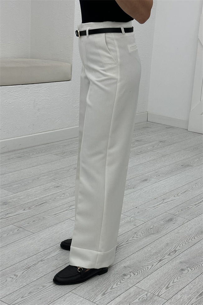 Beyaz Kemerli  Pantolon 17050