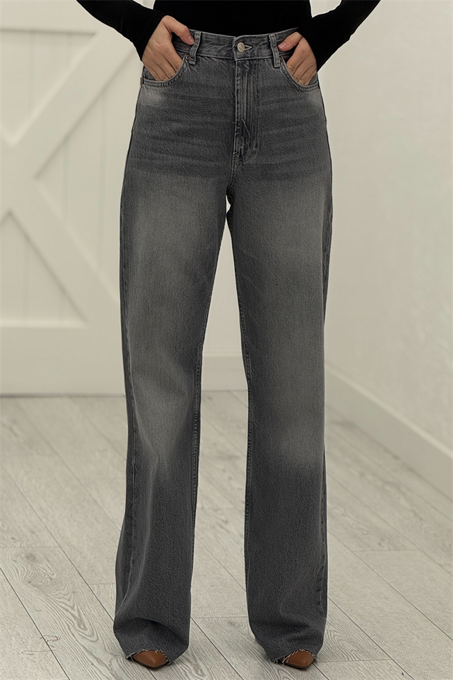 Gri Kesik Paça Jean 3428