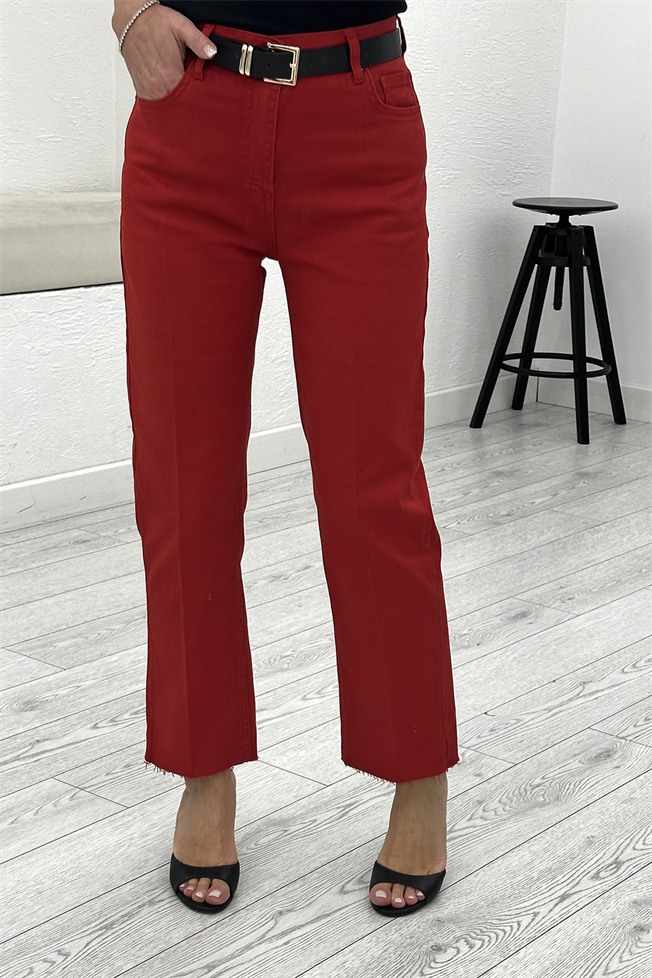 Kırmızı Kemerli Kesik Paça Jean 2004