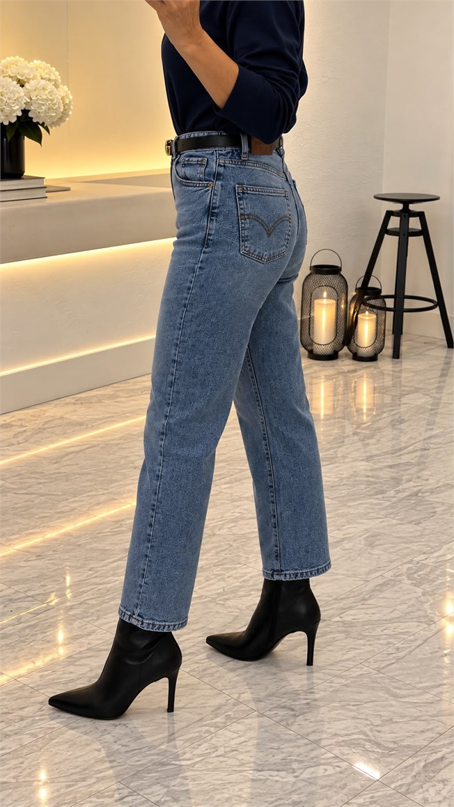 Mavi Düz Kesim Jean 541