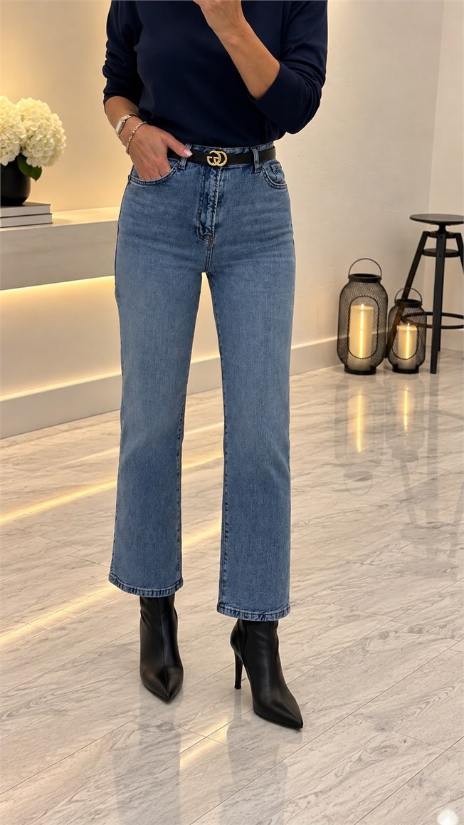 Mavi Düz Kesim Jean 541