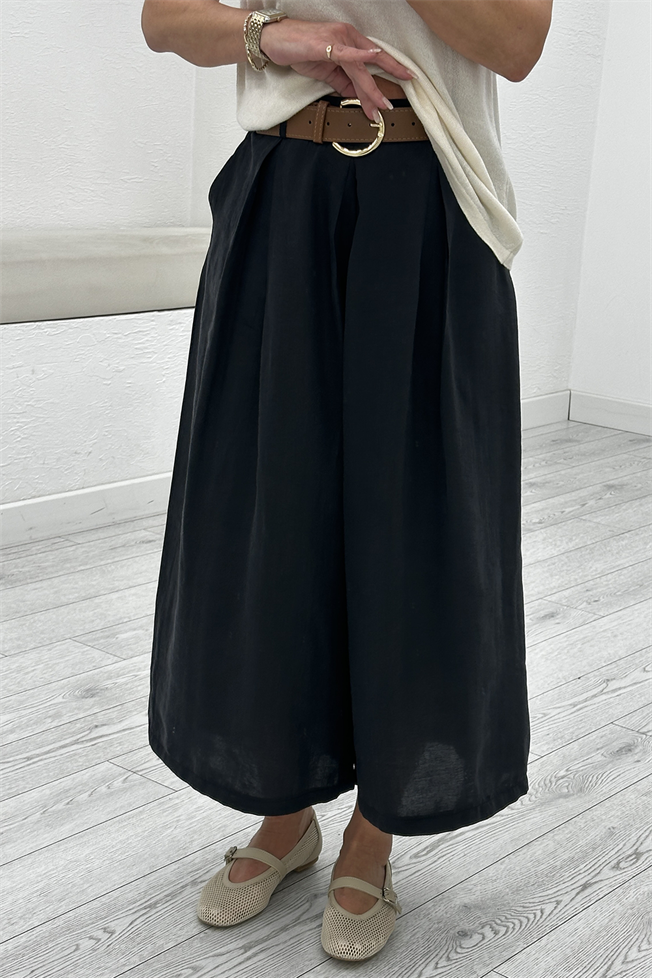 Siyah Bol Paça Kemerli Pantolon 3782