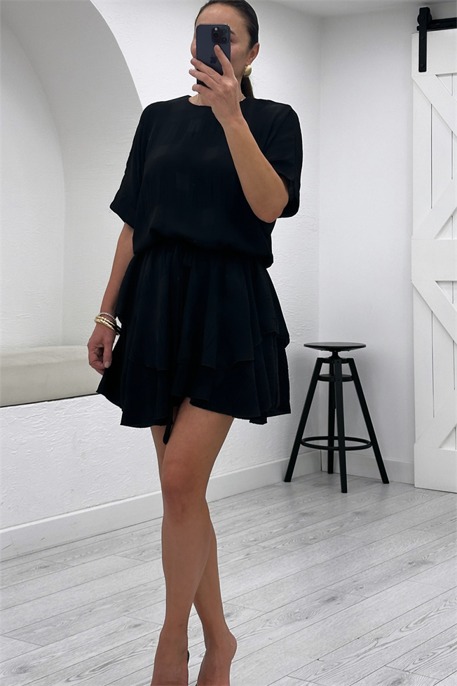 Siyah Eteği Katlı Kuşaklı Elbise 0059