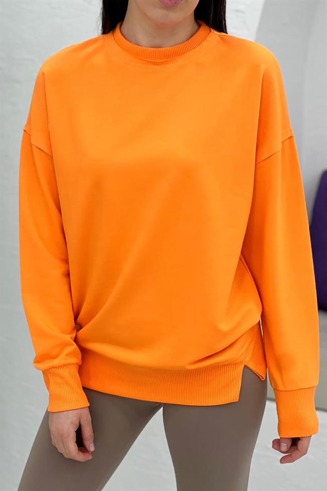 Turuncu O Yaka U.K. Sweatshirt 9002