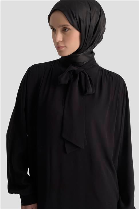 Fularlı Dökümlü Bluz Siyah