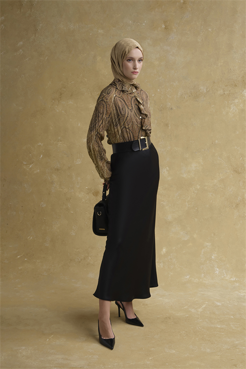 Şal Desenli Fırfırlı Bluz Camel