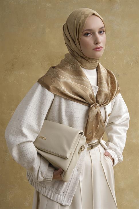 Sim Detaylı Bomber Ceket Beyaz