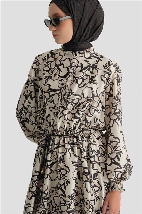 Çiçek Desenli Kloş Elbise Beyaz