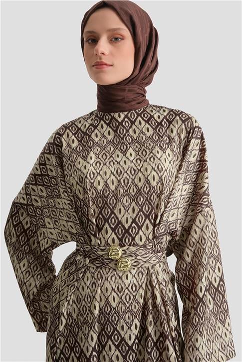 Toka Detaylı Desenli Elbise Kahve