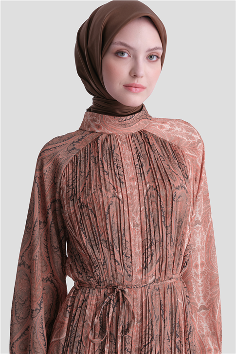 Şal Desenli Piliseli Elbise Bordo