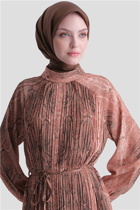 Şal Desenli Piliseli Elbise Bordo