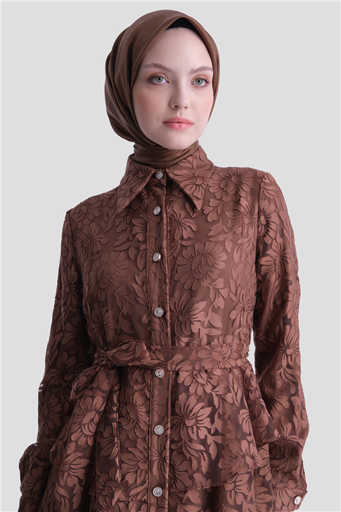 Dantelli Fırfırlı Şık Elbise Kahverengi